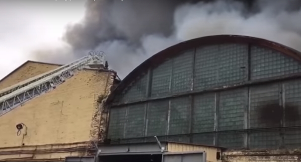 На тракторном заводе в Петербурге произошел пожар
