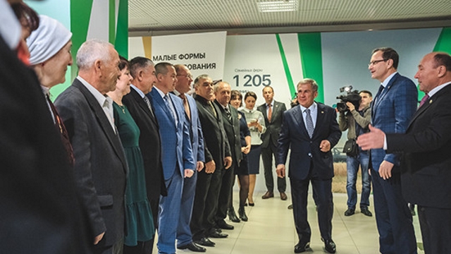 Президент Татарстана: Сельское хозяйство — ключевая отрасль экономики республики