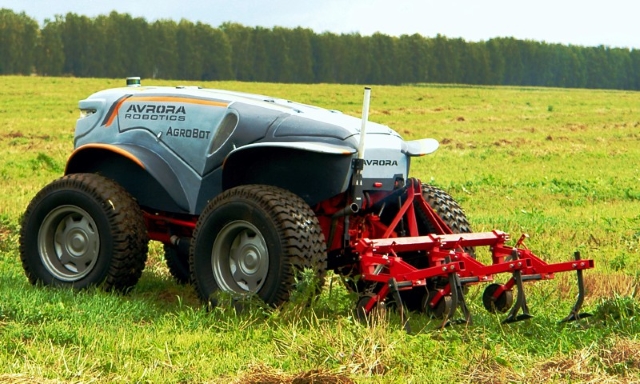 Беспилотные тракторы в сельском хозяйстве