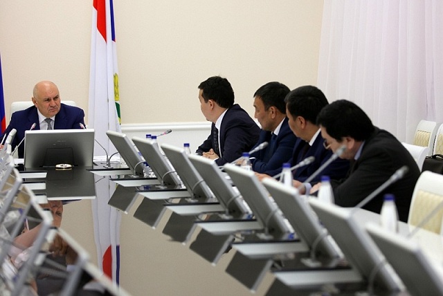 Джамбулат Хатуов встретился с делегацией Республики Саха (Якутия)