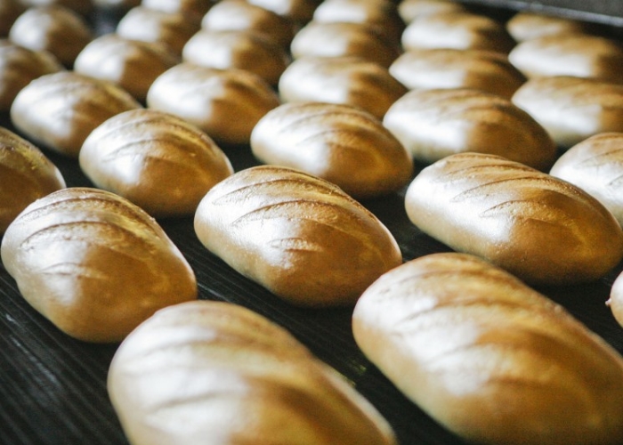 Хлебозаводы просят поднять цены на хлеб