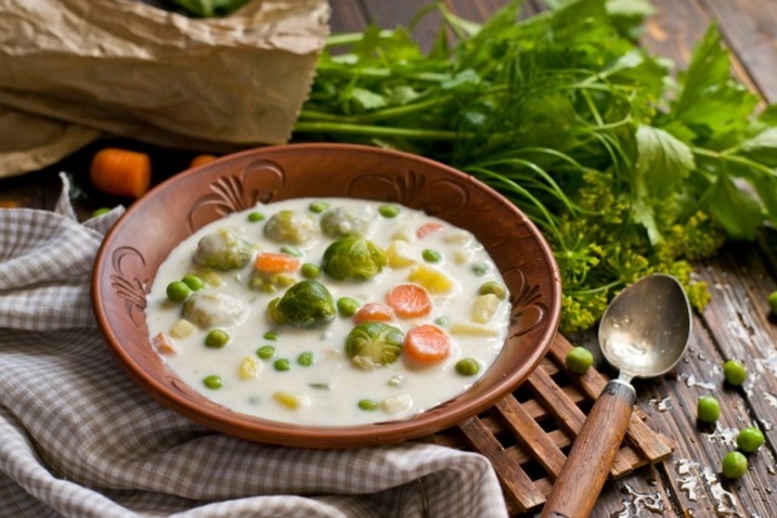 Молочный суп с овощами — необычный, но очень вкусный!