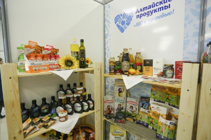 В Алтайском крае отмечается рост объемов производства сыров, мясных консервов и соков
