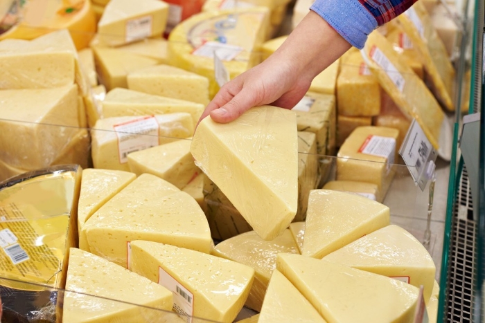 Россельхознадзор выявил нелегальную схему поставок в РФ сыроподобного продукта из Беларуси