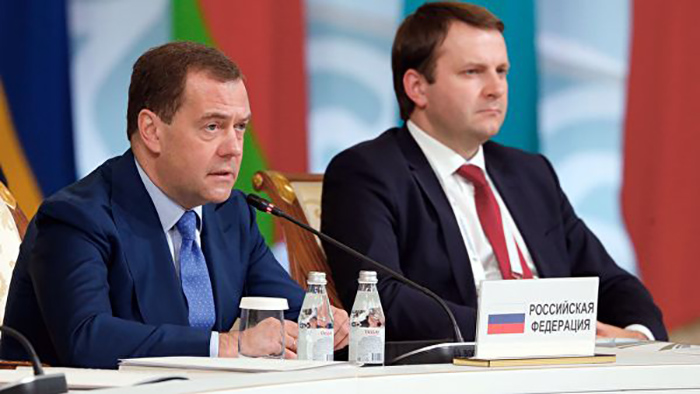 Медведев представил доказательства поставок санкционки через Белоруссию