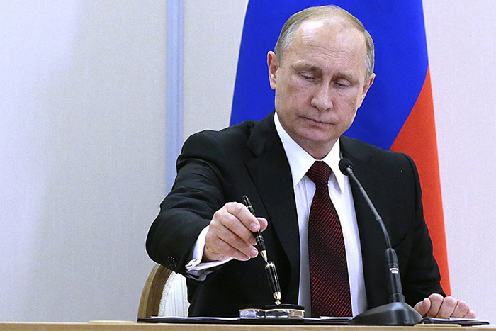 Путин поручил ввести антидемпинговые меры против европейских поставщиков гербицидов в РФ
