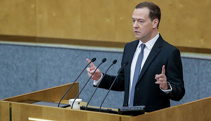 Медведев пообещал не корректировать налоги в ближайшие шесть лет