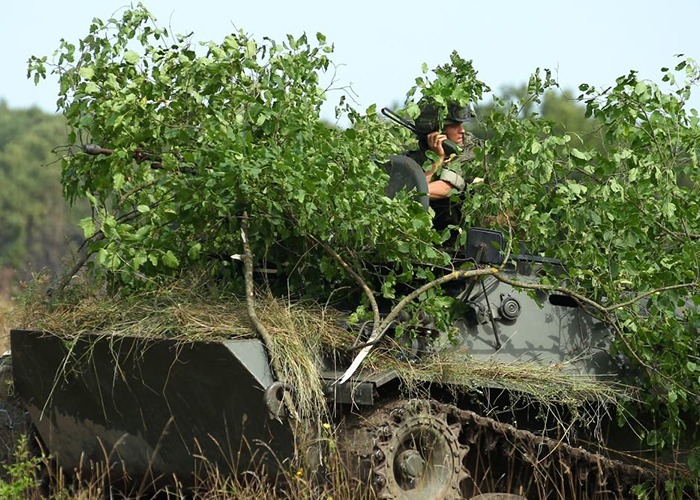 Солдаты ВВО впервые замаскируются под объекты сельского хозяйства