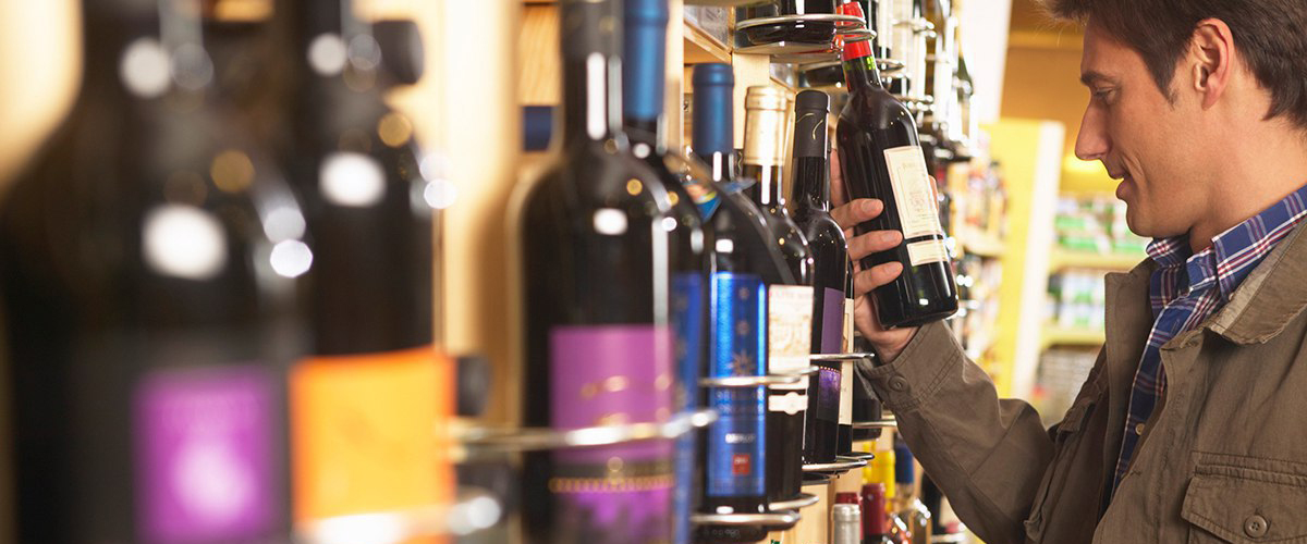 ​Минпромторг попросил ретейлеров выделять российские вина на полках магазинов