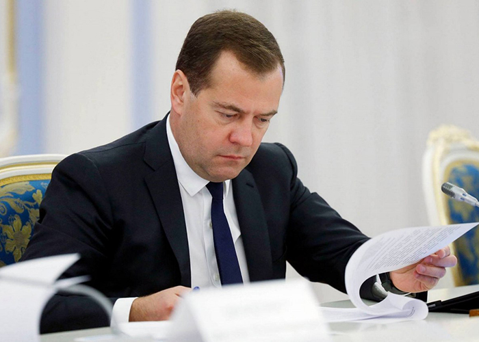 ​Производители и продавцы пожаловались Медведеву из-за маркировки продуктов
