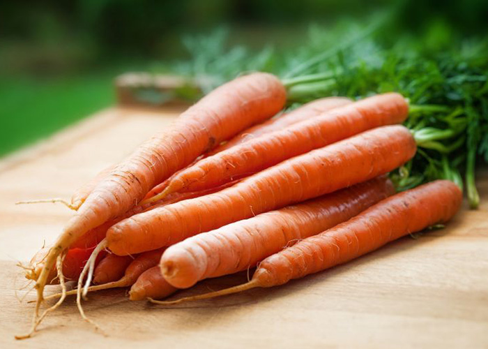 Почему морковь поменяла свой цвет с фиолетового на оранжевый