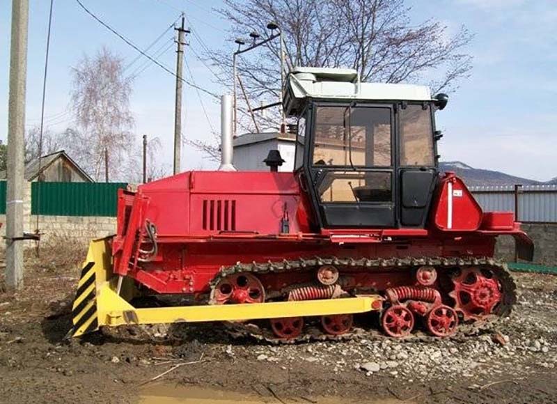 Трактор ВТ-100
