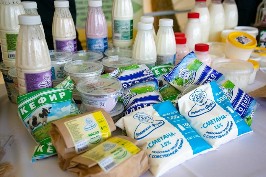 Жаркое лето и дефицит кормов стали причиной роста цен на молоко в Свердловской области
