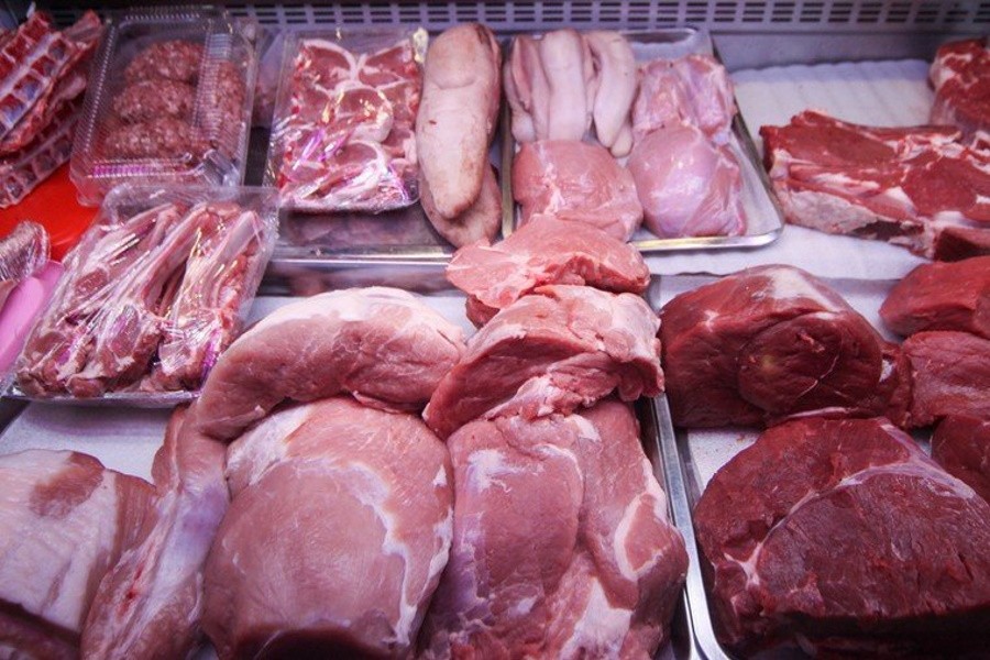 Цены на свинину в России растут из-за африканской чумы свиней