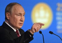 Путин заявил о нарастающих проблемах в экономике