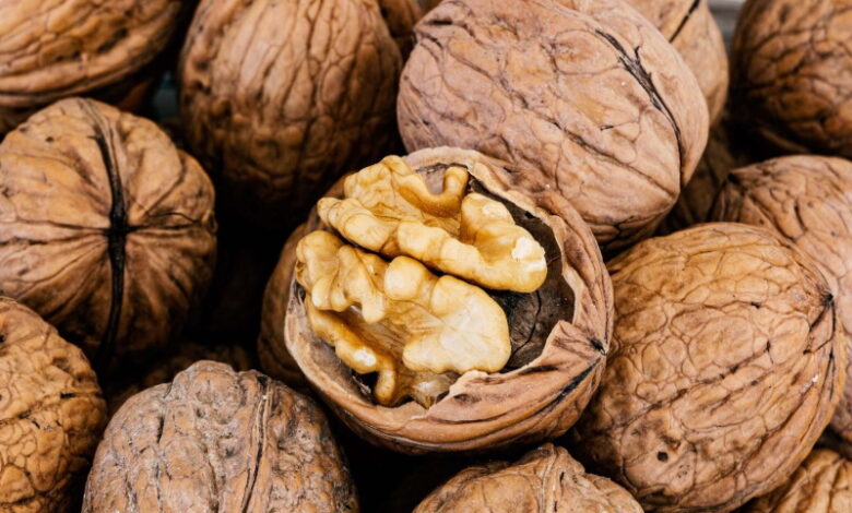 Как правильно хранить грецкие орехи зимой, чтобы не портились
